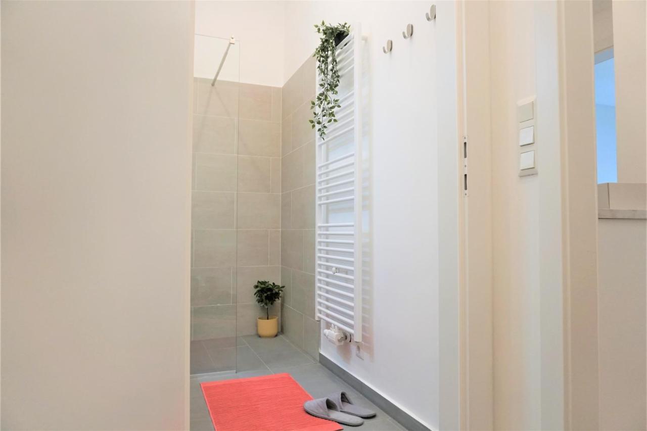 Modern 2Br Apartments - Full Kitchen - Schoenbrunn Area - 15 Mins To City Center Wien Ngoại thất bức ảnh