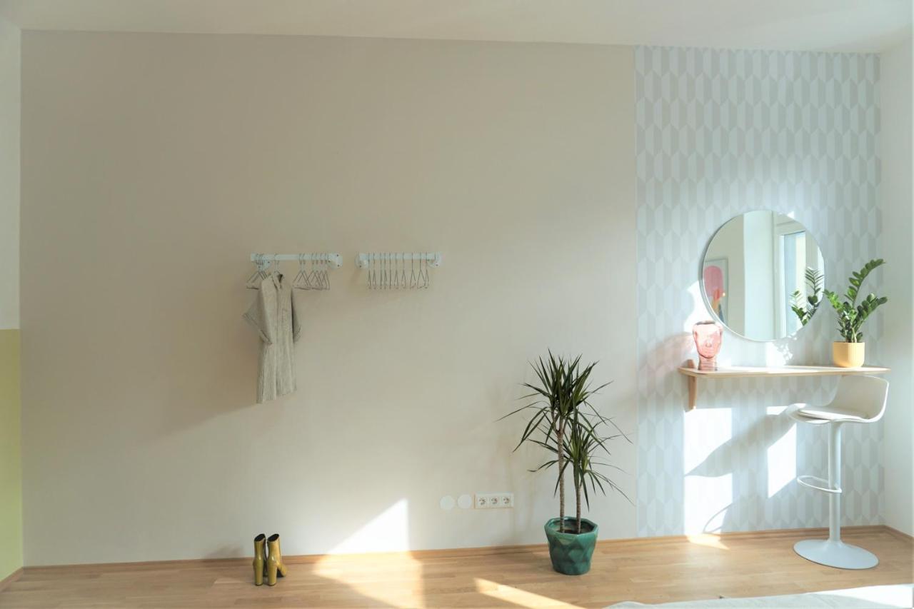 Modern 2Br Apartments - Full Kitchen - Schoenbrunn Area - 15 Mins To City Center Wien Ngoại thất bức ảnh