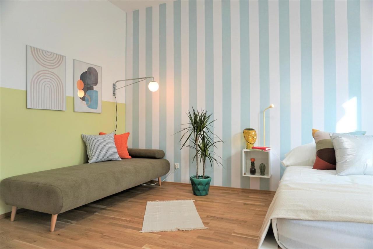 Modern 2Br Apartments - Full Kitchen - Schoenbrunn Area - 15 Mins To City Center Wien Ngoại thất bức ảnh