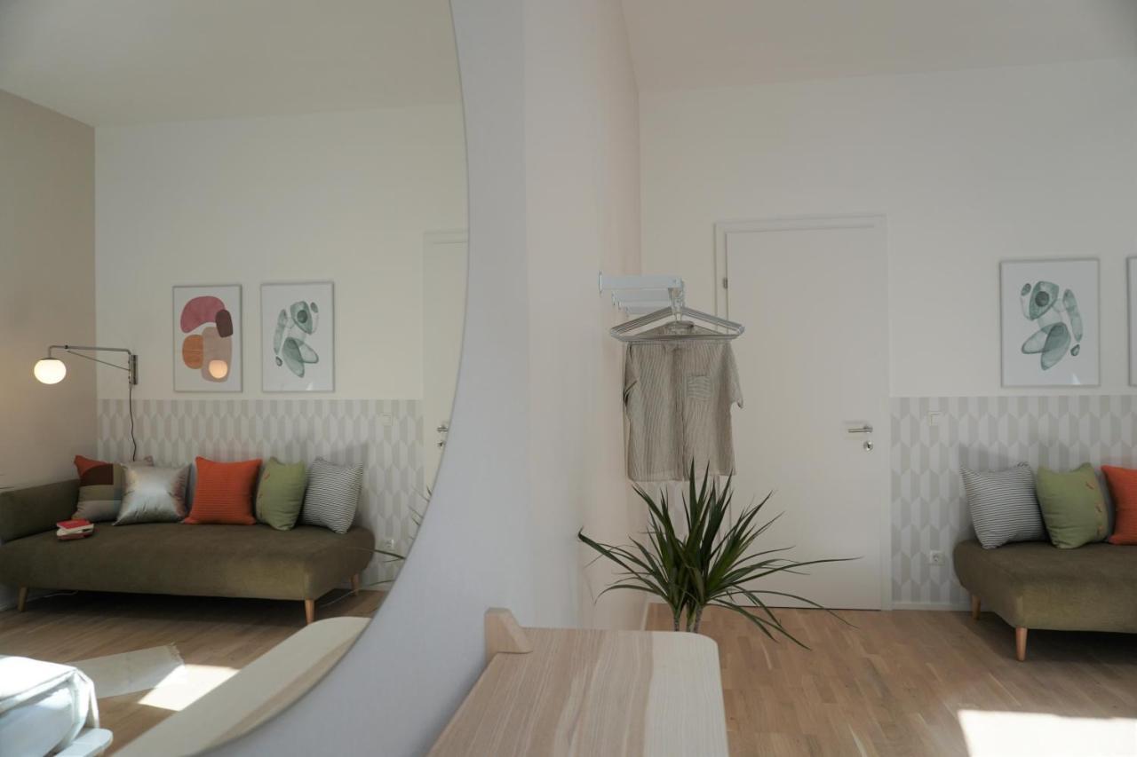 Modern 2Br Apartments - Full Kitchen - Schoenbrunn Area - 15 Mins To City Center Wien Ngoại thất bức ảnh