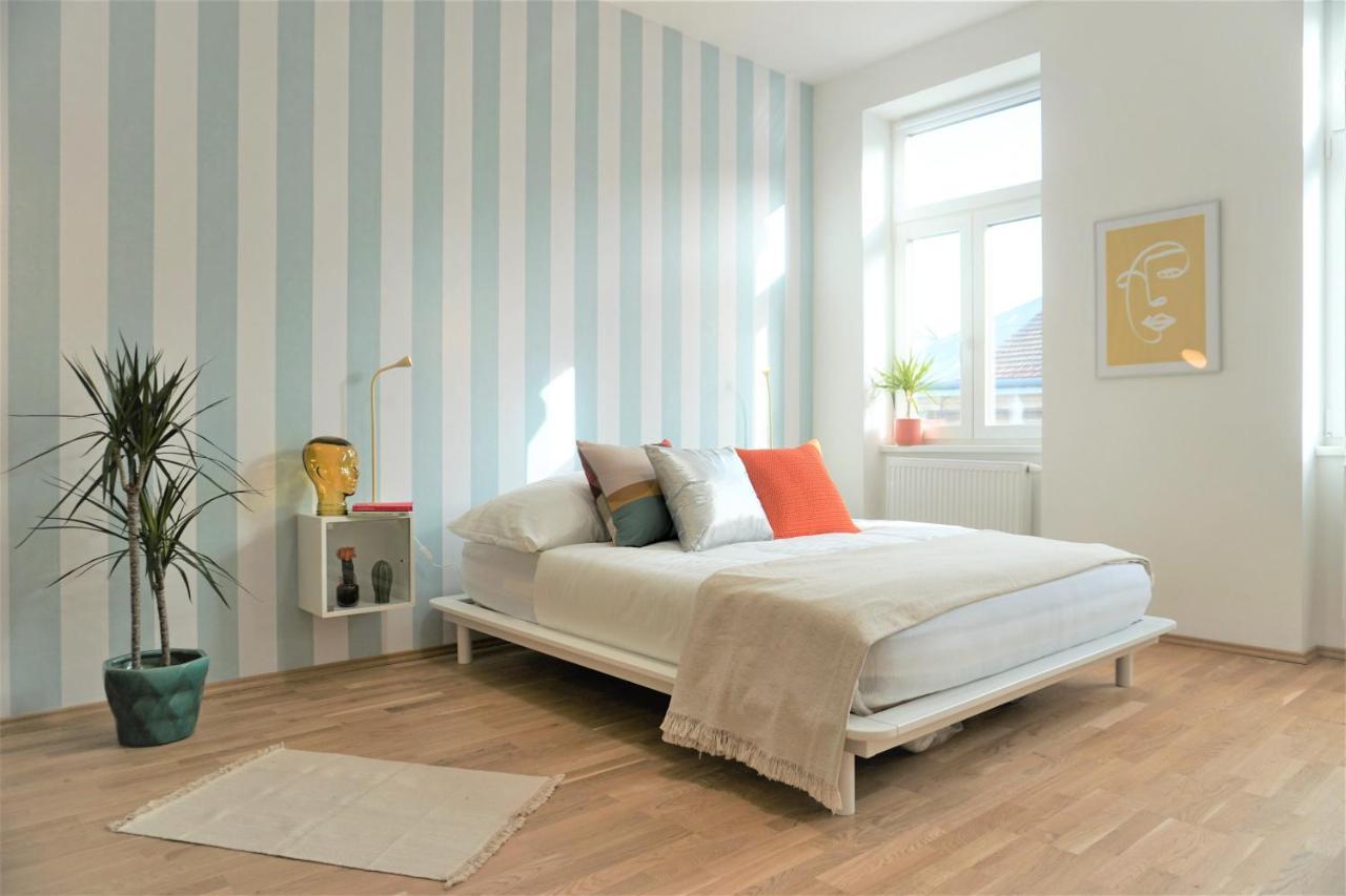 Modern 2Br Apartments - Full Kitchen - Schoenbrunn Area - 15 Mins To City Center Wien Ngoại thất bức ảnh