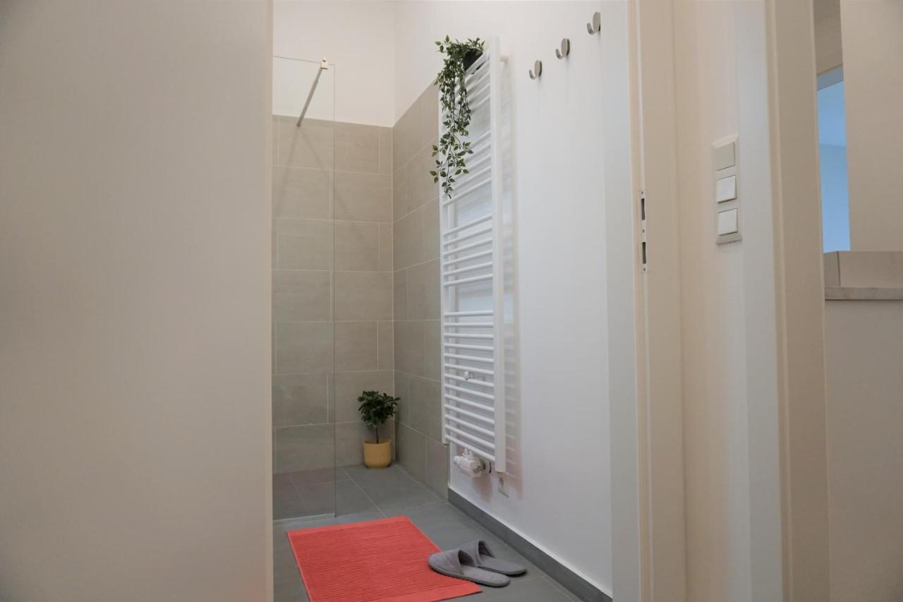 Modern 2Br Apartments - Full Kitchen - Schoenbrunn Area - 15 Mins To City Center Wien Ngoại thất bức ảnh