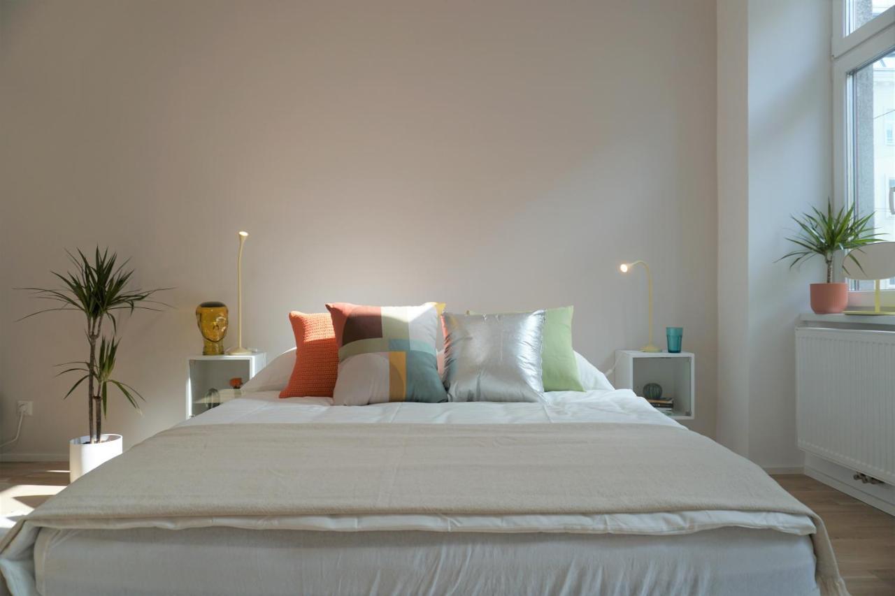 Modern 2Br Apartments - Full Kitchen - Schoenbrunn Area - 15 Mins To City Center Wien Ngoại thất bức ảnh